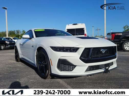 Oxford White 2026 Ford Mustang GT