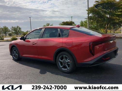 2025 Kia K4 LXS
