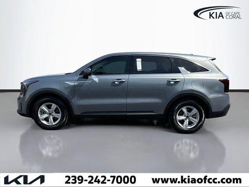 2025 Kia Sorento LX