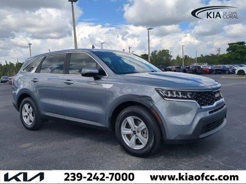 2022 Kia Sorento LX