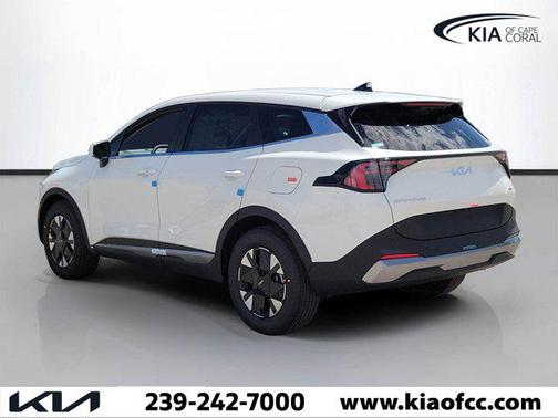 Snow White Pearl 2026 Kia Sportage Hybrid LX