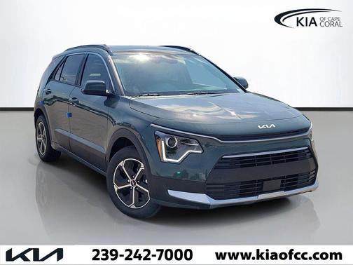 Cityscape Green 2026 Kia Niro EX