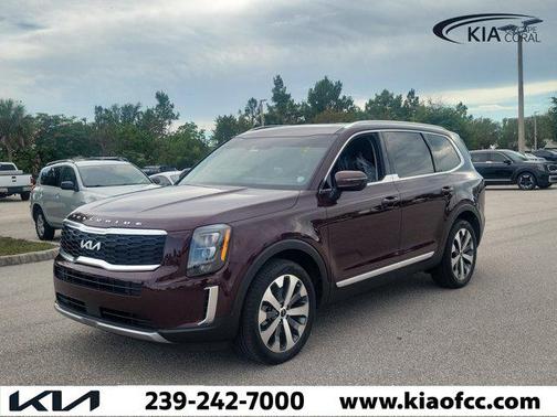 Sangria 2022 Kia Telluride EX