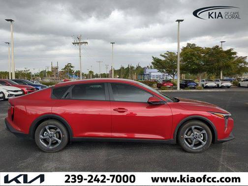 2025 Kia K4 LXS