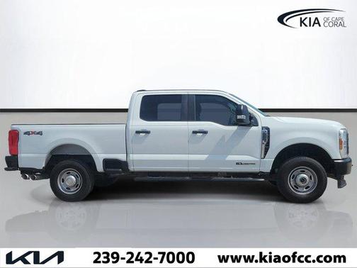 OXFORD WHITE 2025 Ford F-250 XL