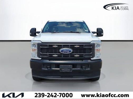 OXFORD WHITE 2025 Ford F-250 XL