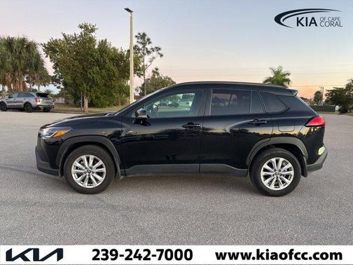 2024 Toyota Corolla Cross LE