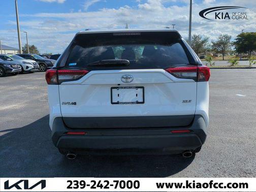 2021 Toyota RAV4 XLE