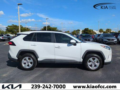 2021 Toyota RAV4 XLE