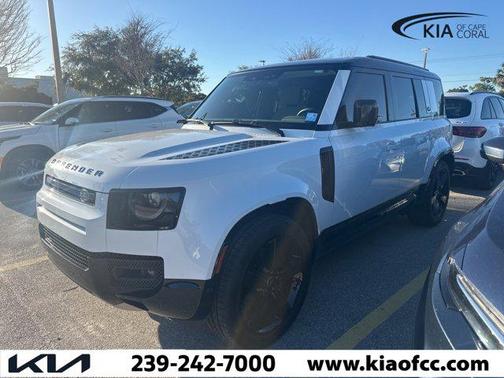 2025 Land Rover Defender 110 P400 X-Dynamic SE