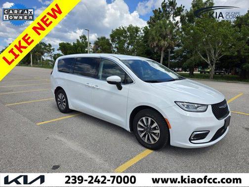 2023 Chrysler Pacifica Hybrid Touring L
