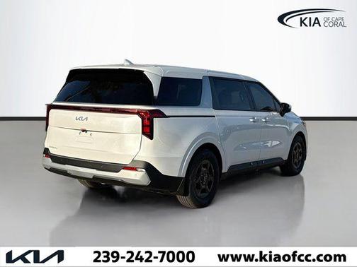 2026 Kia Carnival LXS