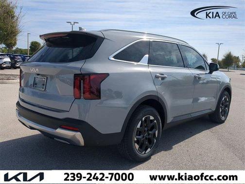 2024 Kia Sorento S