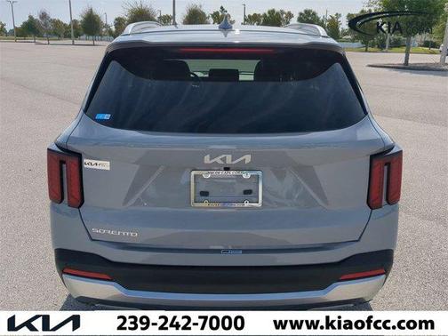 2024 Kia Sorento S