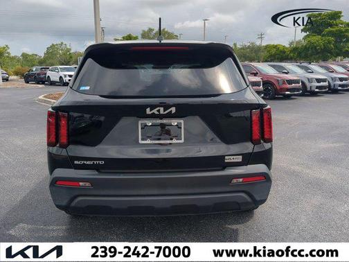 2023 Kia Sorento LX