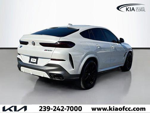 2023 BMW X6 M50i