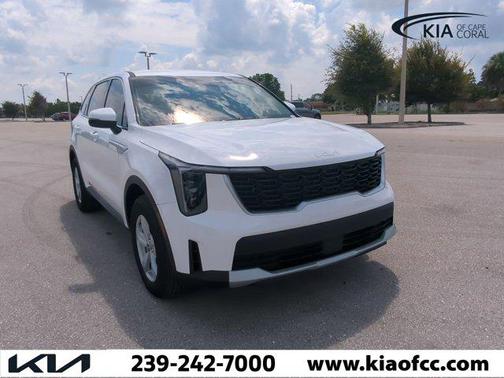 2025 Kia Sorento LX