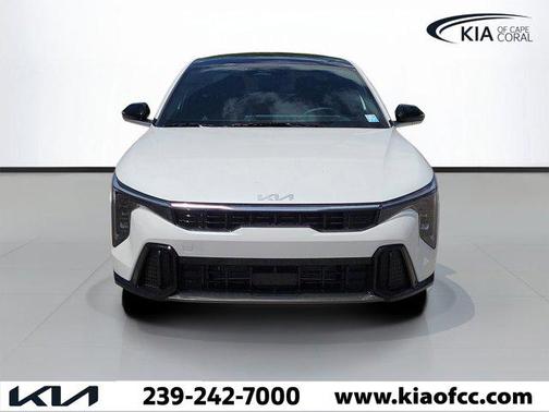 Snow White Pearl 2026 Kia K4 GT-Line