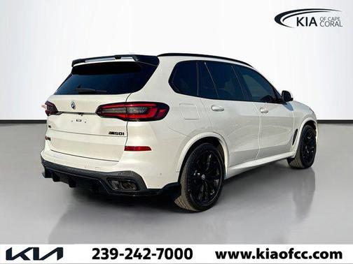 2022 BMW X5 M50i