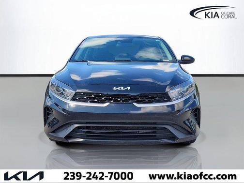 Aurora Black 2024 Kia Forte LXS