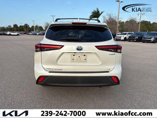 2021 Toyota Highlander Hybrid LE