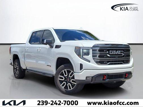 Summit White 2025 GMC Sierra 1500 AT4