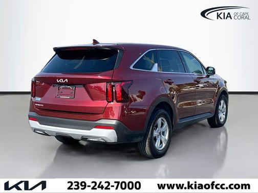 2025 Kia Sorento LX