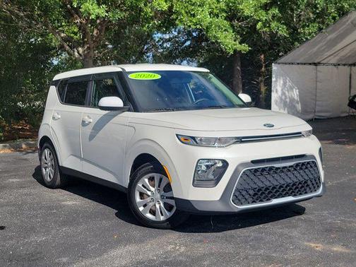 Snow White Pearl 2020 Kia Soul LX