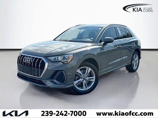 2022 Audi Q3 45 S line Premium