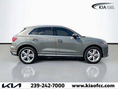 2022 Audi Q3 45 S line Premium