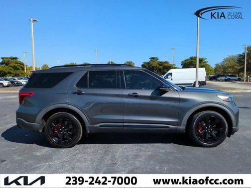 2020 Ford Explorer ST