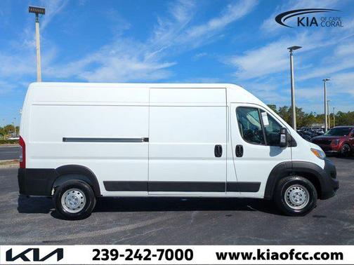 2024 RAM ProMaster 2500 Tradesman
