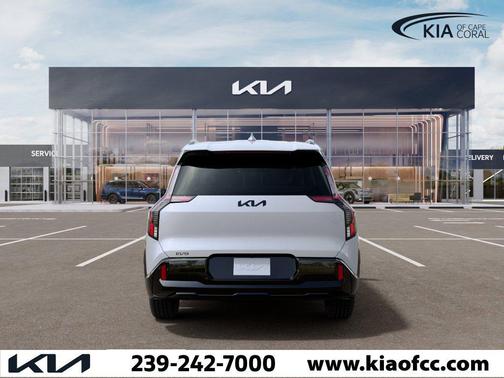 Glacial White Pearl 2026 Kia EV9 Land