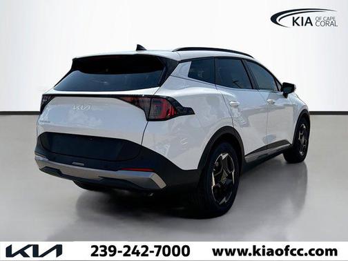 Glacial White Pearl 2026 Kia Sportage EX