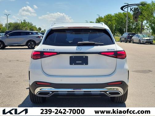 Polar White 2025 Mercedes-Benz GLC 300 4MATIC
