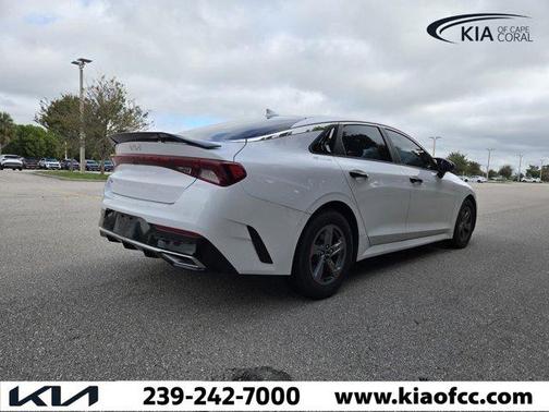 2022 Kia K5 LXS