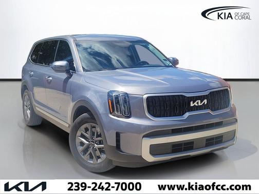 Everlasting Silver 2024 Kia Telluride LX