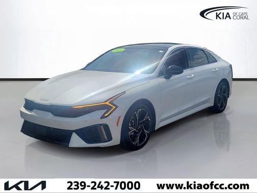 Snow White Pearl 2025 Kia K5 GT-Line
