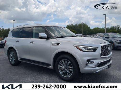 2023 INFINITI QX80 Luxe