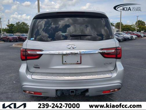 2023 INFINITI QX80 Luxe