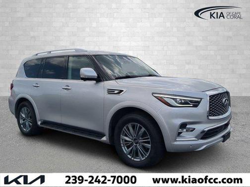2023 INFINITI QX80 Luxe