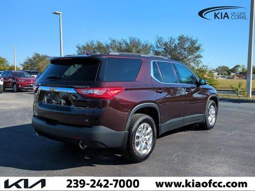 2021 Chevrolet Traverse LT Cloth