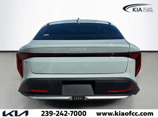 2026 Kia K4 EX