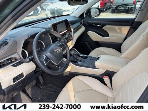 2025 Toyota Highlander XLE