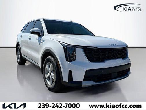 Glacial White Pearl 2026 Kia Sorento LX