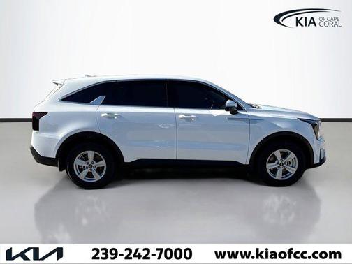 2026 Kia Sorento LX