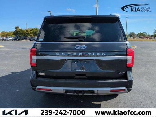 2022 Ford Expedition Max XLT