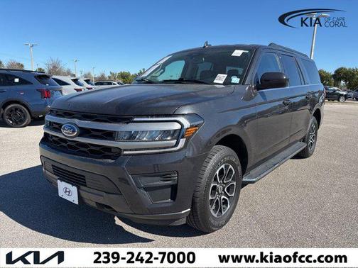 2022 Ford Expedition Max XLT