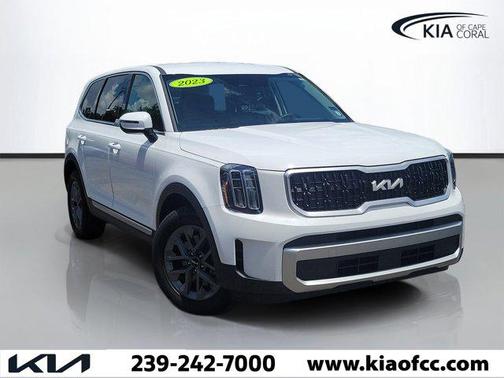 Glacial White Pearl 2023 Kia Telluride LX