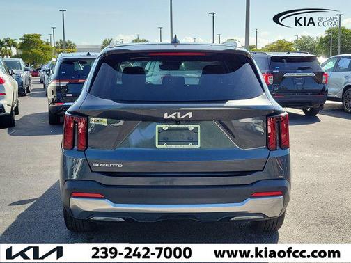 2024 Kia Sorento S